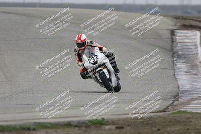 media/Nov-29-2025-TrackDaz (Sat) [[10ae2d9bce]]/B Group/Session 3 (Outside Grapevine)/